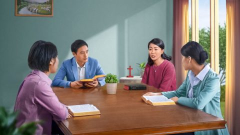 Ang Panginoong Jesus ay ipinako sa krus bilang handog para sa kasalanan ng tao, sa gayo’y tinutubos tayo mula sa kasalanan. Kung lalayo tayo sa Panginoong Jesus at maniniwala sa Makapangyarihang Diyos, hindi ba ito pagkakanulo sa Panginoong Jesus? Hindi ba ito apostasiya?