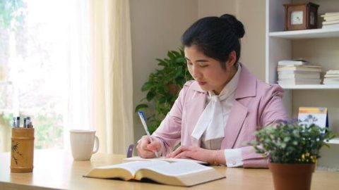 Pinatnubayan Ako ng Salita ng Diyos na Makaiwas sa mga Patibong